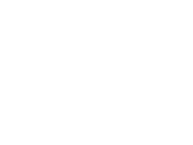ソロ公演のためにヴォイストレーニングを始め、現在もこのスクールで続けています。スタジオで振りの練習もできるのでとてもありがたいです。私は今までスクールに通った経験がなく、すべて自己流でやっていましたが、正しい歌い方など基礎から教えてもらうことで七知識不足による不安が解消され、さらに自信を持ってステージに立てるようになりました。夢に向かって頑張っていると、様々な葛藤に苦しむこともあると思います。それでも「楽しいい」という気持ちは忘れずに持ち続けてほしいです。自分が楽しまないと人に楽しんでいただくことはできませんから。